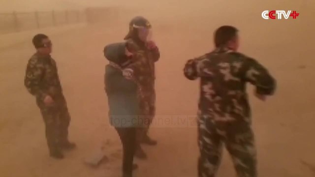 Rëra sulmon Kinën, stuhia mbulon rajonin Kashgar - Top Channel Albania - News - Lajme