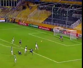 Un triple arrêt du gardien exceptionnel !