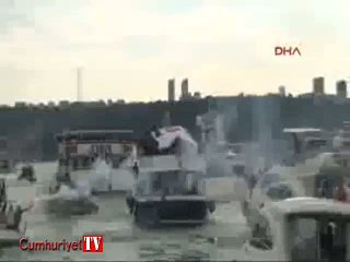 Şampiyon Beşiktaş'ın Boğaz turu keyfi