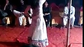 Saraiki girls Dancing On Dhool 2016-2017