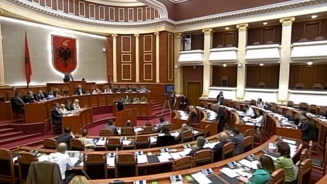 Report TV - Blushi: Roshi më kërcënoi, debati pa mikrofon Blushi-Balla