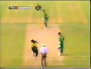 Download Video: watch Shoaib Akhter Dangerous Yorkers & Bouncers