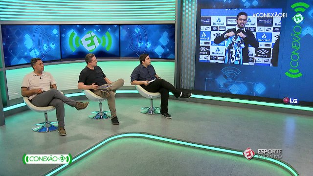 Grêmio apresenta lataral-direito Edílson