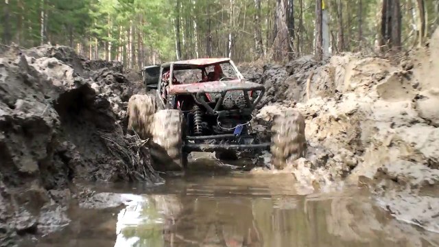 RC Cars OFF Road #MUD 4x4 VS 6x6 – MAN #Truck The Beast VS #Axial Wraith