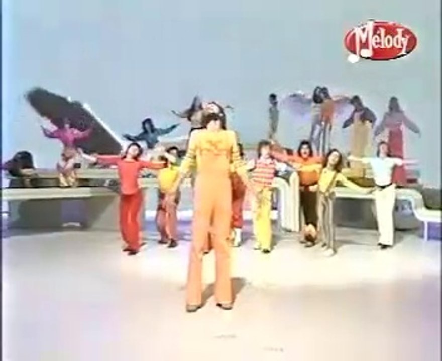 Титр "Делай как птица"