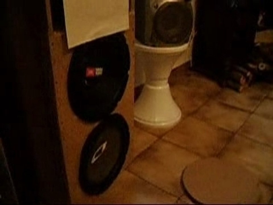 Caisson sur chaine hifi