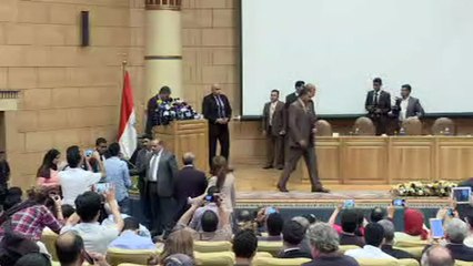 Avion disparu: l'Egypte n'exclut pas "l'acte terroriste"