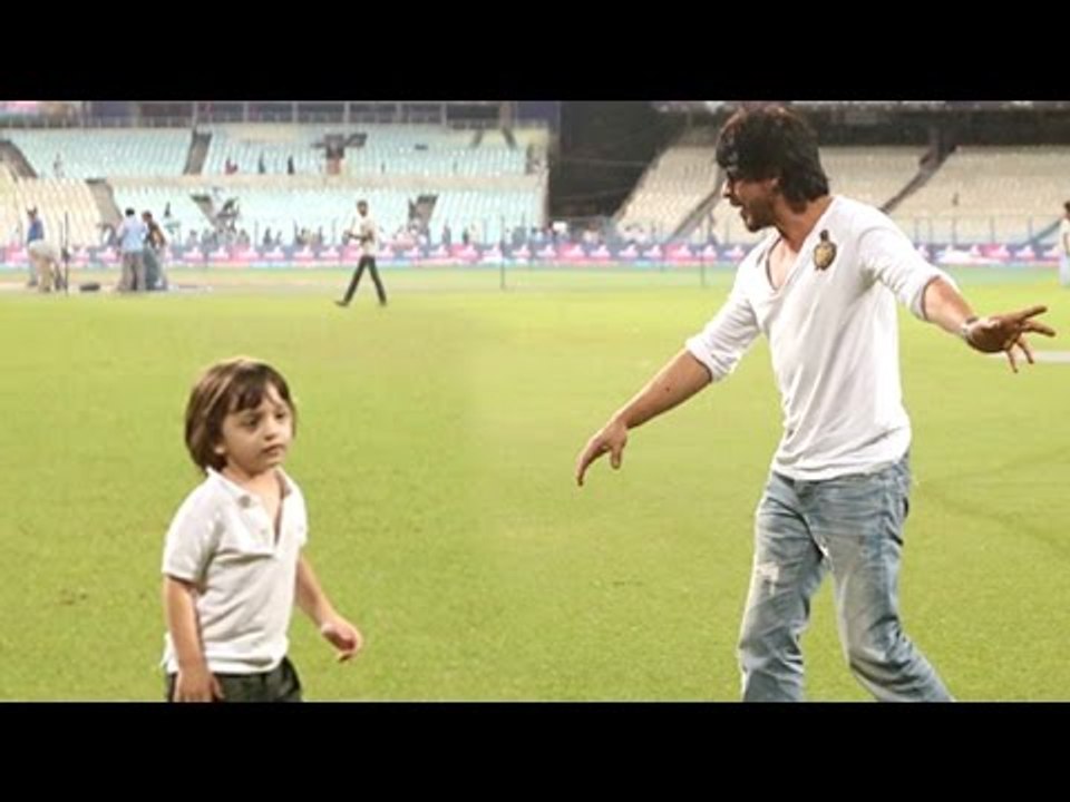 SRK Playing With Son Abram Khan At Eden Gardens Post KKR Vs RCB Ipl 2016 Match