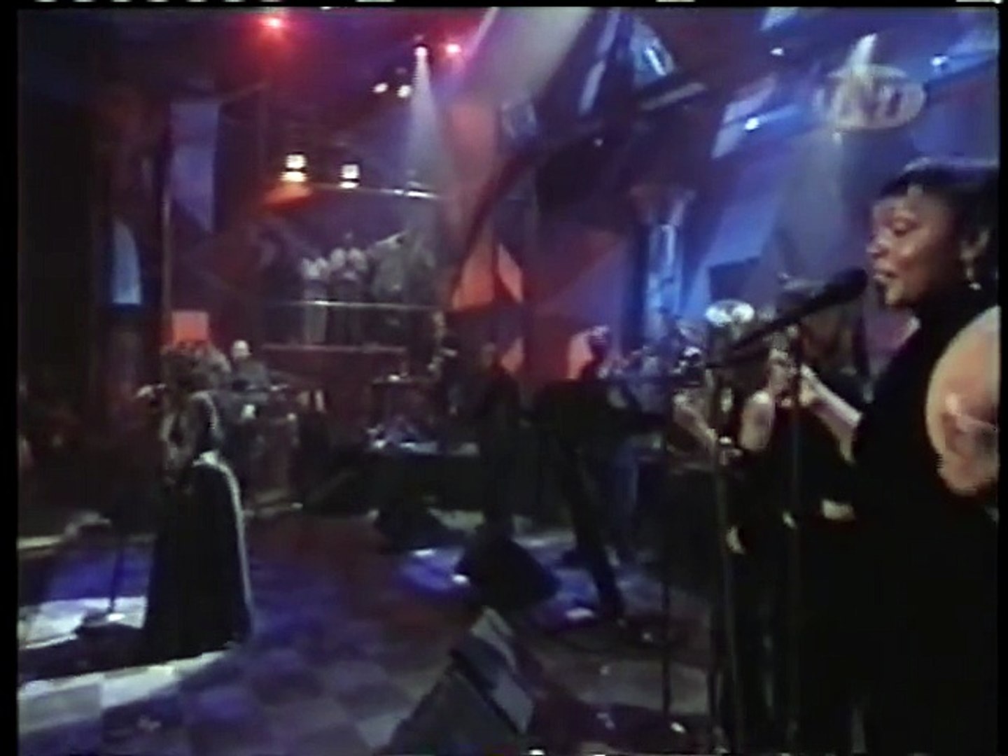 ⁣Chaka Khan - Everlasting Love - Hard Rock Live