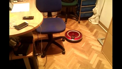 Lg Hom - Bot Vacuum Robot in action