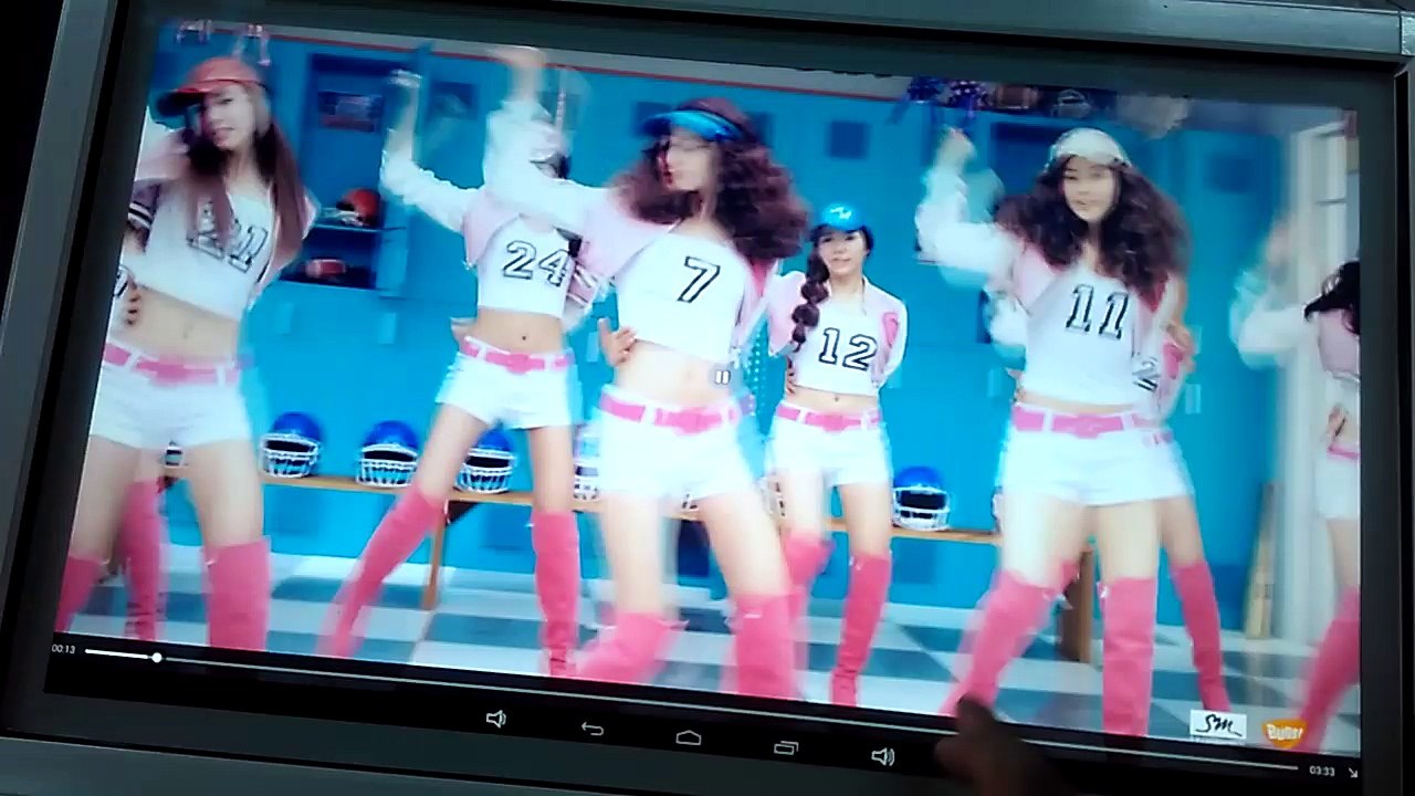 ASTOUCH 21.5 inch wall mount infrared multi touch digital signage with android O.S wifi embedded