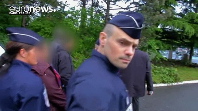 Voo MS804 da EgyptAir: famílias angustiam-se com desaparecimento de familiares e falta de informação