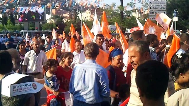 23 MAYIS KOCAELI AK PARTI DAVUTOGLU MITINGINE ROMEN KARDESLERIN SÜPRIZ CIKARMASI ;;;;