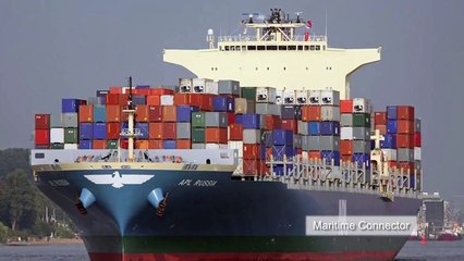 Merchant vessel splits in two off Yemeni coast