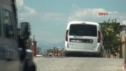 Eşini Terk Ettiği İçin Öldürüleceğini İleri Süren Kadını Polis Kurtardı