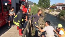 Muğla'da Korku Dolu Anlar.. Otomobil Kanala Düştü