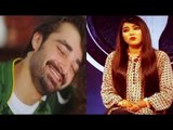 A Girl Showing Hamza Ali Abbasi Real Face in Waqaar Zaka Live Show
