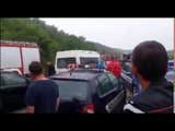 Aksident në Levan- Fier, autobusi me studentë përplaset me një furgon