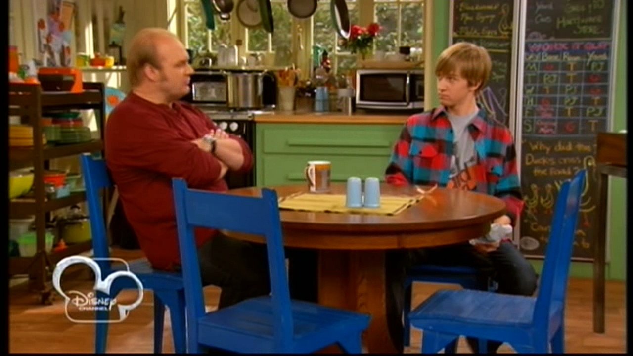 Good Luck Charlie S02E10 - Ontmoet De Ouders [NL-DUB]