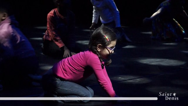 Mosaïque de cirque, les enfants du Franc-Moisin sur la piste