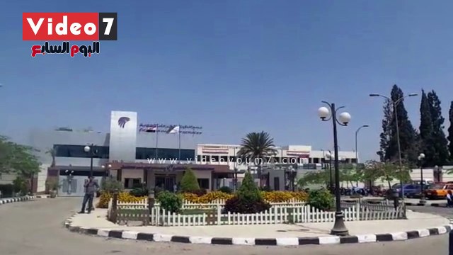 بالفيديو..توافد الإعلاميين والمراسلين لمطار القاهرة لمتابعة أزمة الطائرة المنكوبة