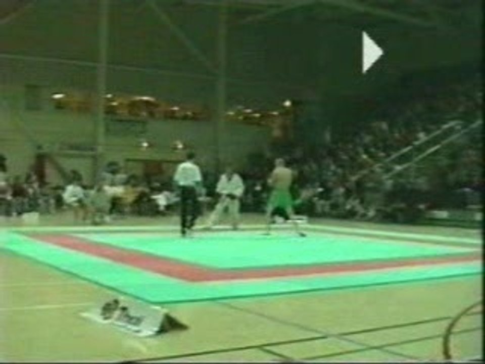 Muay Thai contre Tae Kwon Do