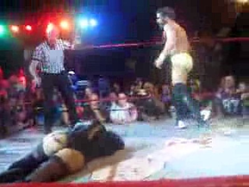 Joey Ryan vs. Karlee 'Catrina' Perez Intergender Match Gets Sleazy at Beyond Wrestling