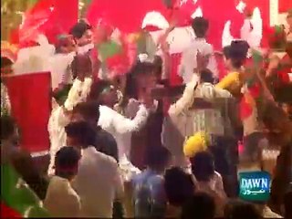 What happened when a girl came at  the stage in IMRAN KHAN's Jalsa