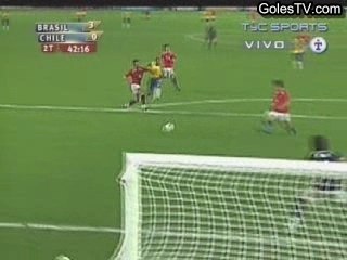 Brasil 3-0 Chile (3-0 Robinho)