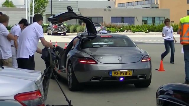 Mercedes-Benz SLS AMG Revs 1080p HD