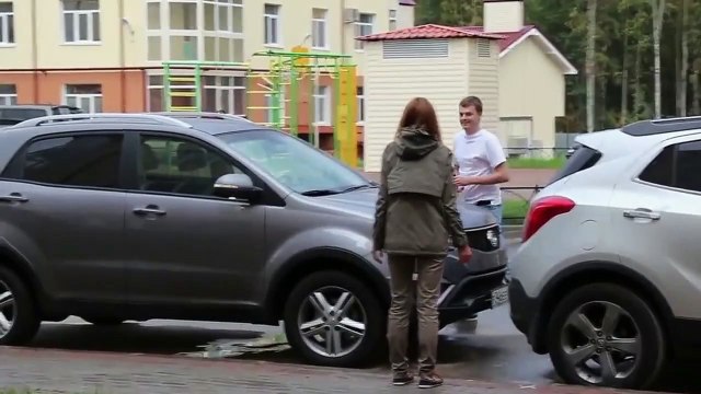 Oнa Жестоко отомстила своему парню за измену!