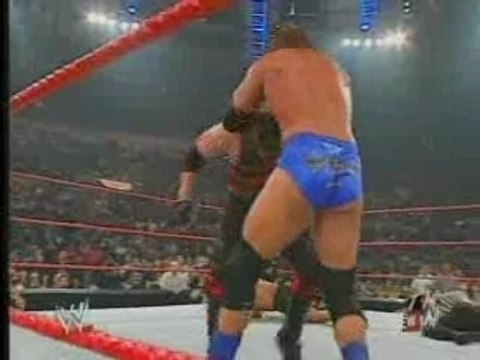 WWE - Triple H VS. Kane - Raw 2003 - Kane's First Appearance