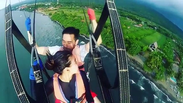 Keseruan & Keromantisan Syahnaz Sadiqah dan Jeje Govinda Maen Parasailing Krisna Water Sports Bali