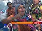 Vadodara - Demolition drive goes awry, 5 injured - Tv9 Gujarati