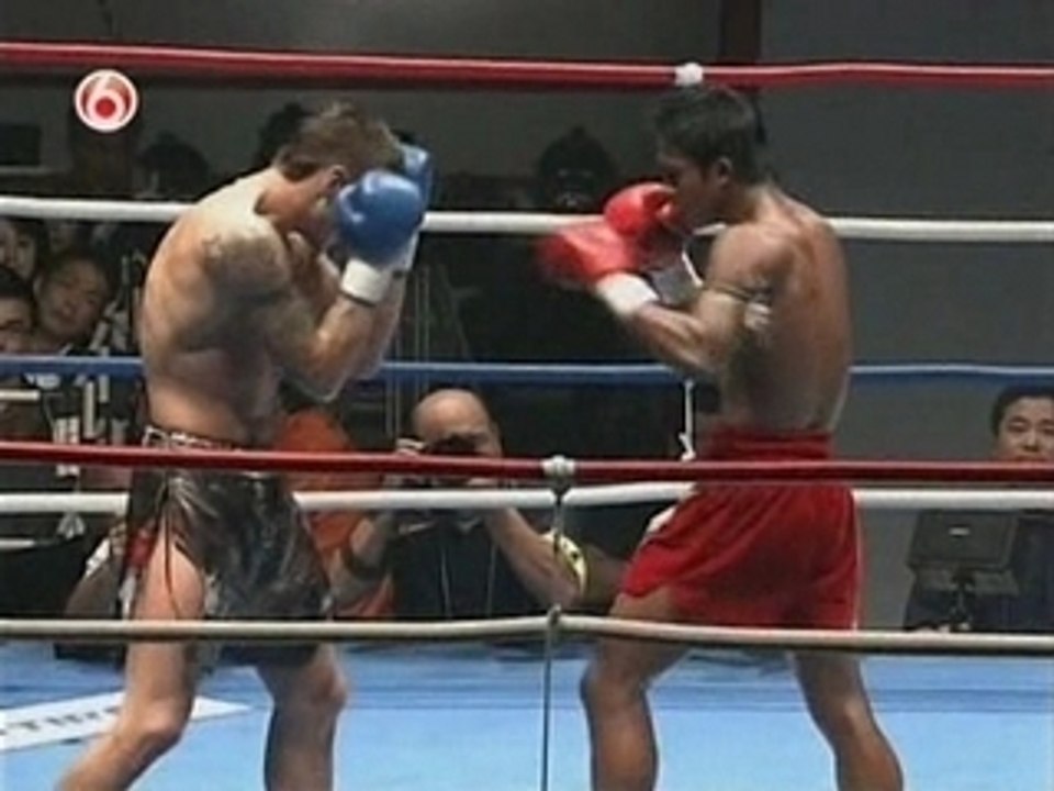 Buakaw vs Nicky Holzken