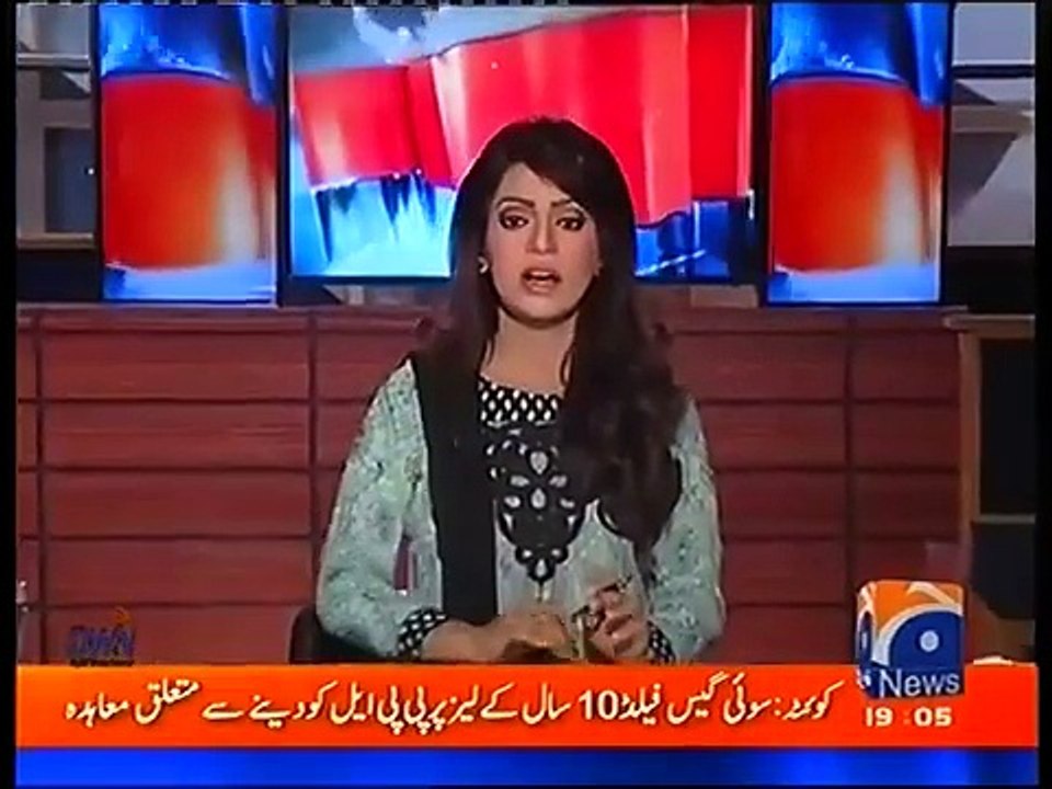 Watch how Ayesha Baksh bashing Khawaja Asif, Molana Faza-ur-Rehman and Nawaz Sharif