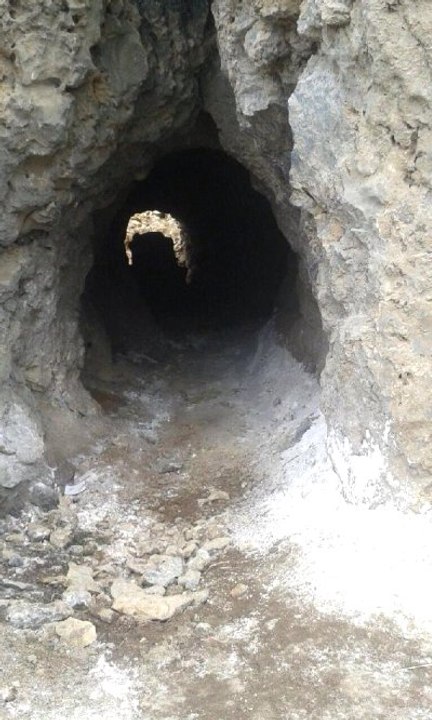 Dağlıca Gevanakurki Tepe Bölgesinde PKK'ya Ait Silah ve Mühimmat Ele Geçirildi