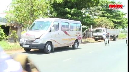 Tông xe liên hoàn, hơn chục hành khách may mắn thoát chết