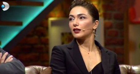 Download Video: Beyaz Show'da Şebnem Hassanisoughi'nin Soyadı Telaffuzu, Gülme Krizine Soktu