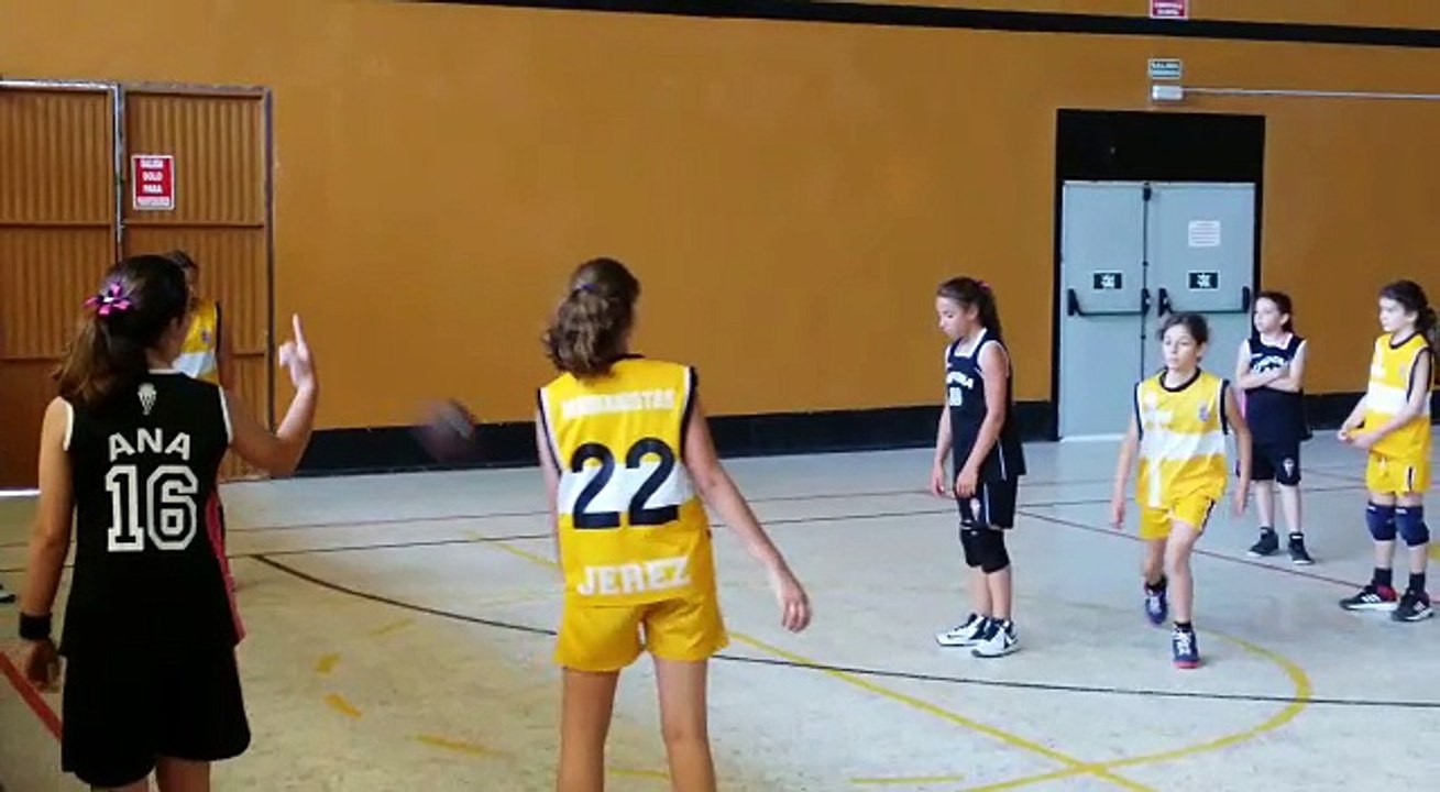 INMA ROJAS EN LA LÍNEA DEL TIRO LIBRE. MUY BIEN INMA¡¡¡¡¡