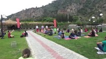 Dostluk ve Barış İçin Yoga - Muğla