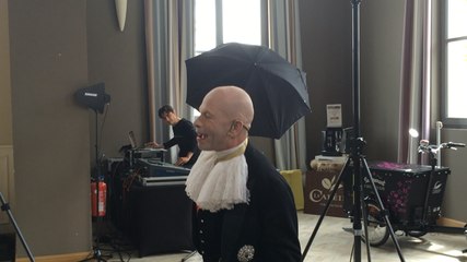 Les commerçants défilent à l'hôtel Mercure