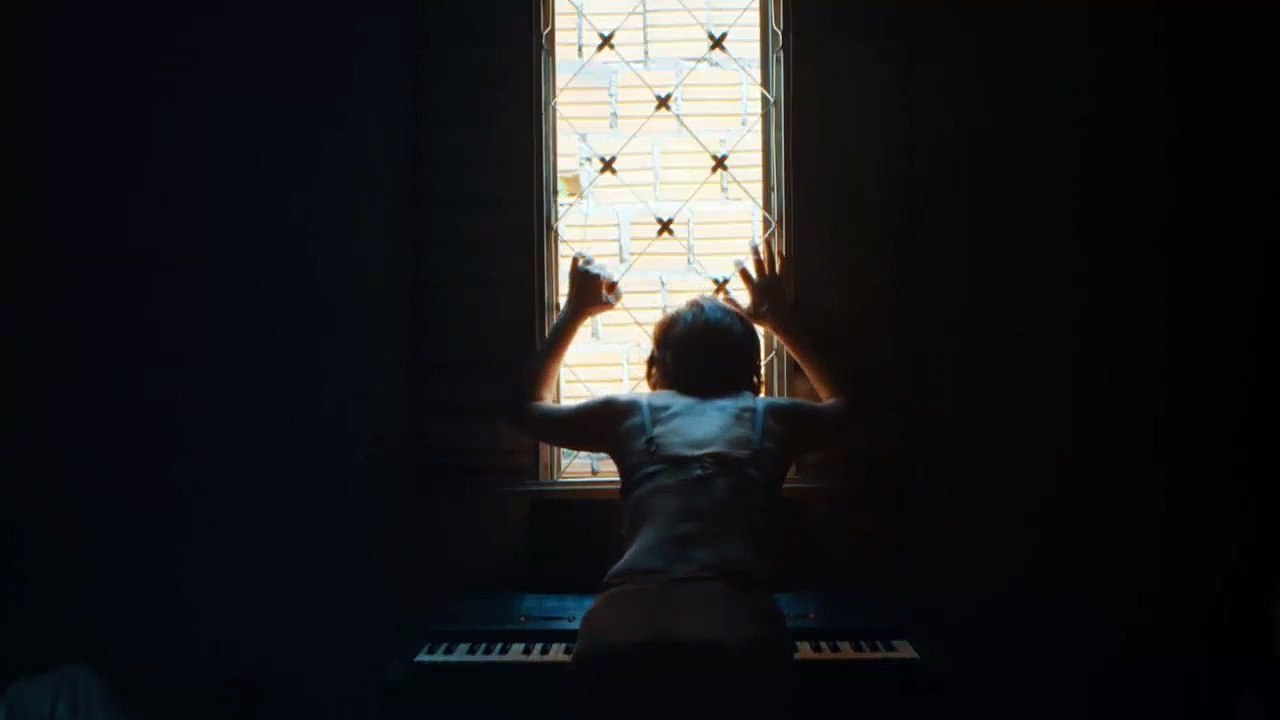 A Moça que dançou com o Diabo, The Girl who dan...
