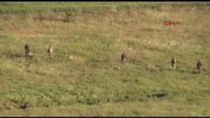 Diyarbakır'da PKK'nın Bomba Yüklü Traktörü Ele Geçti, Çatışmada 1 Terörist Öldü 2