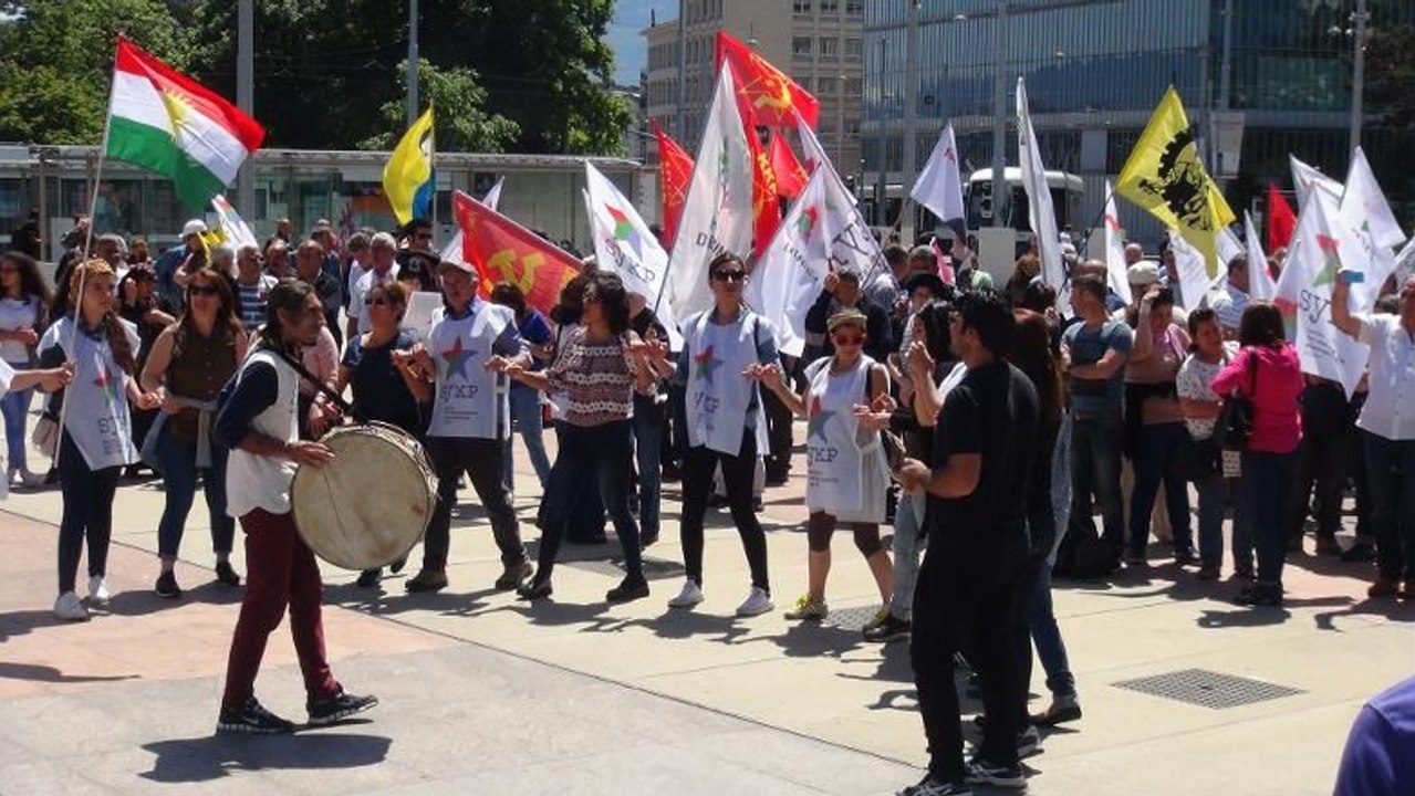 Cenevre'de Erdoğan protestosu