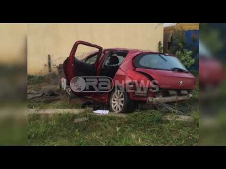 Udhëtonin me 100 km/ orë, makina del nga rruga. Vdesin 2 të rinj, 4 plagosen