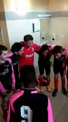 Les U12 célèbrent leur victoire