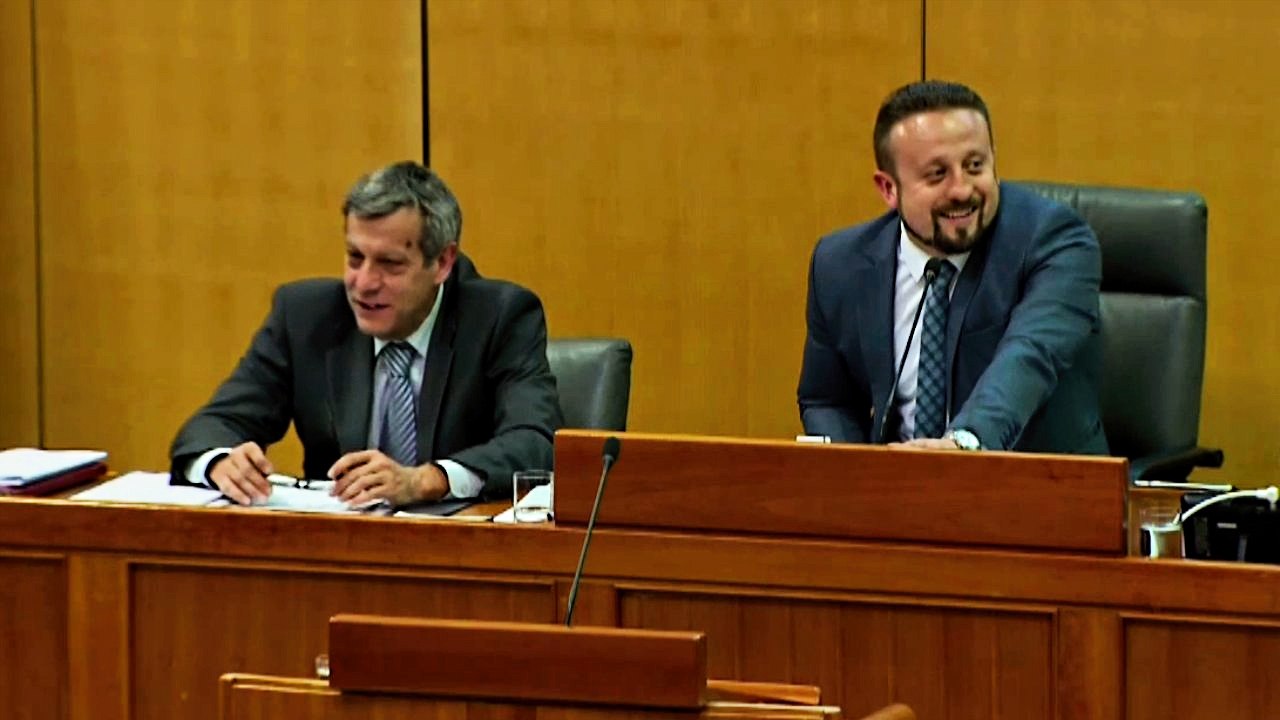 Stazić Tepešu: "Provjerimo kvorum..."