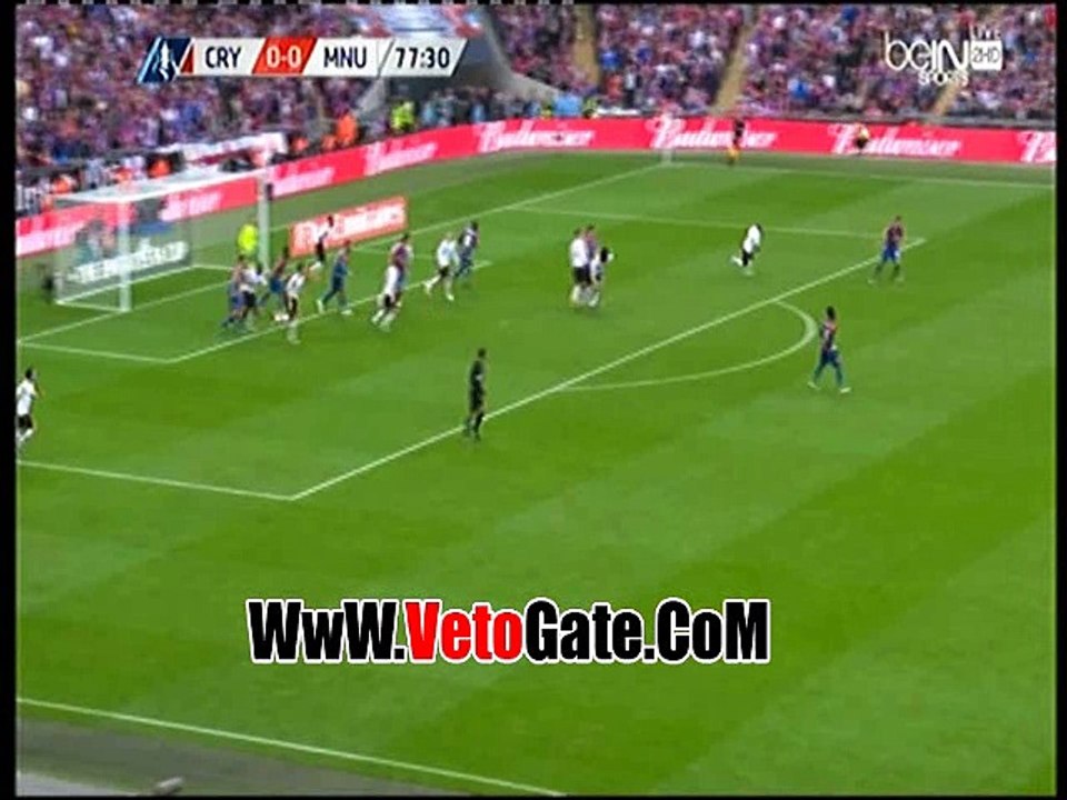 "بونشيون"يتقدم بالهدف الاول لـ كريستال بالاس فى المان يونايتد