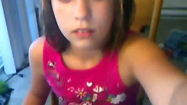 alyshayaya9's webcam video August 14, 2010, 06:25 PM